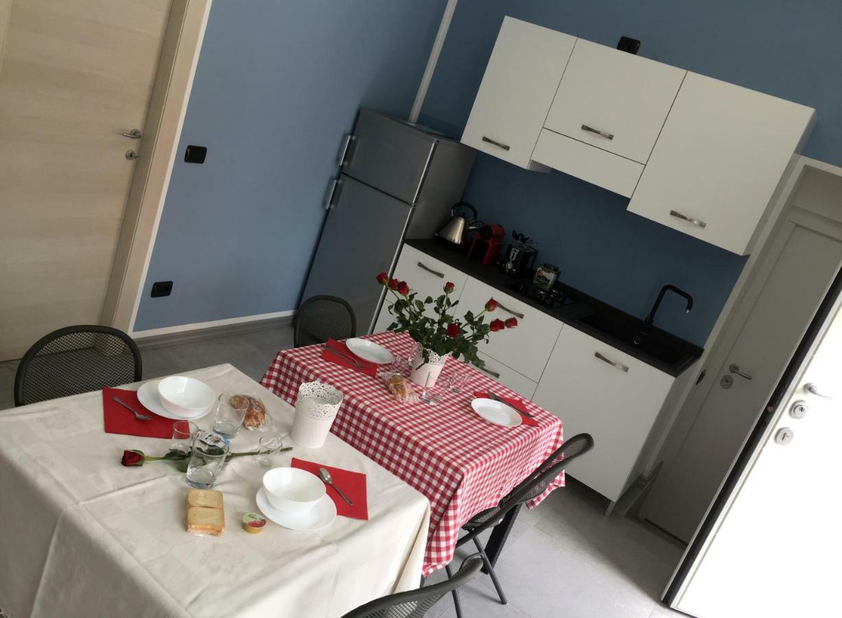 B&B Honey Rooms Saronno Ngoại thất bức ảnh