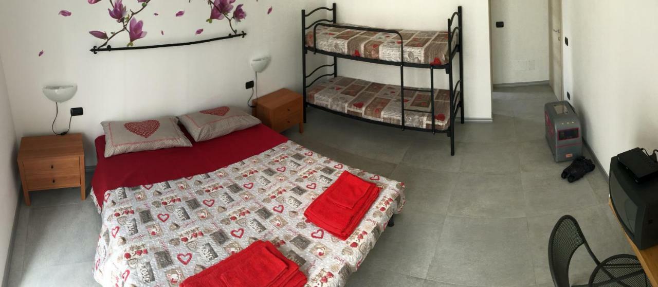 B&B Honey Rooms Saronno Ngoại thất bức ảnh
