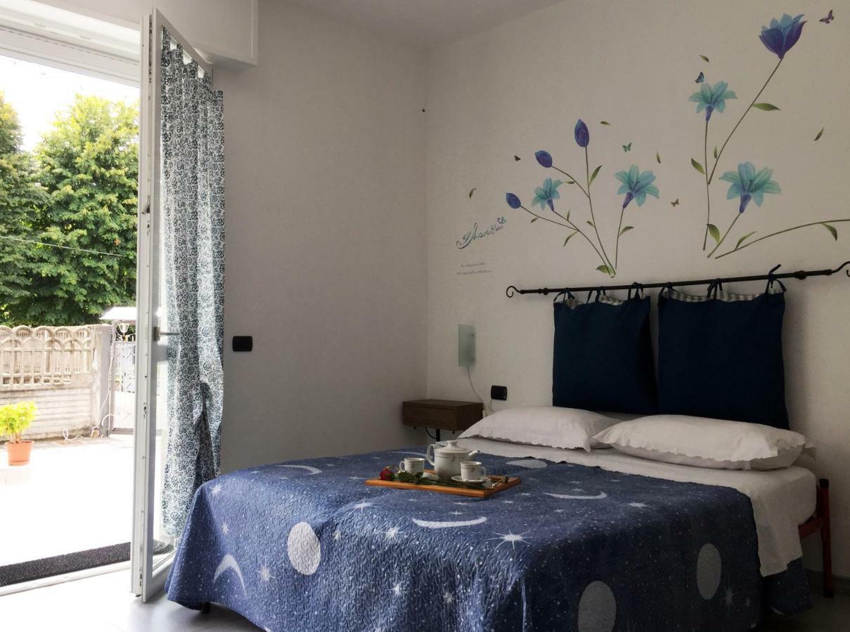 B&B Honey Rooms Saronno Ngoại thất bức ảnh
